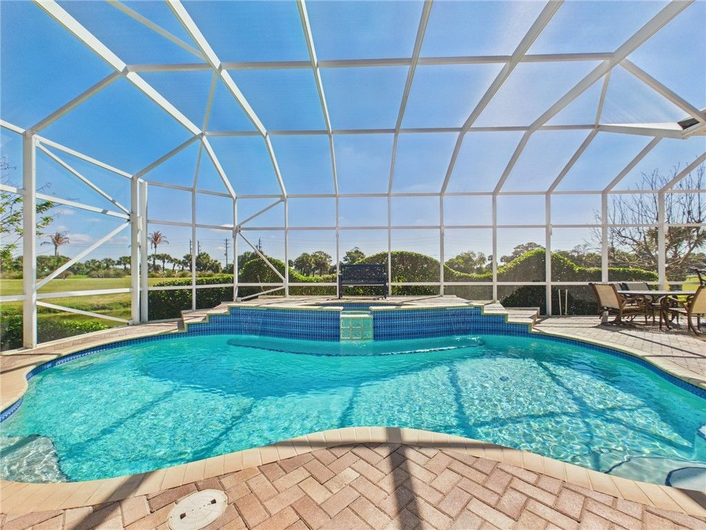 1360 S Village Square, Vero Beach, FL 32966 Photo