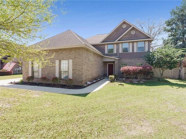 585 Sheffield Avenue, Foley, AL 36535