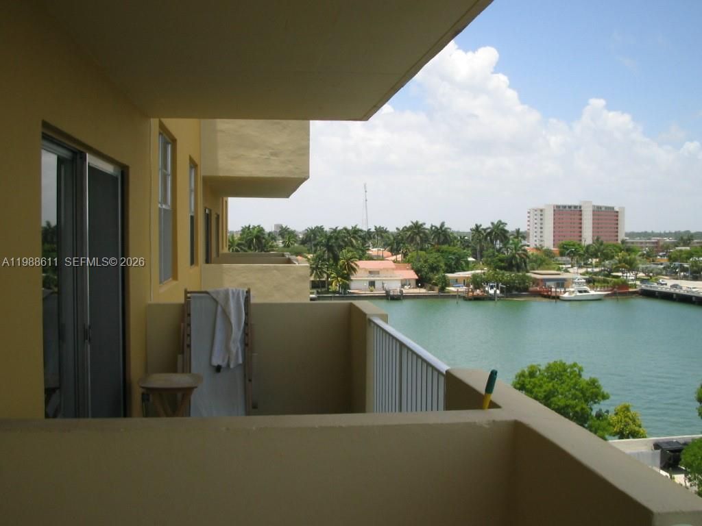 1455 N Treasure Dr , Unit 6D, North Bay Village, FL 33141 Photo