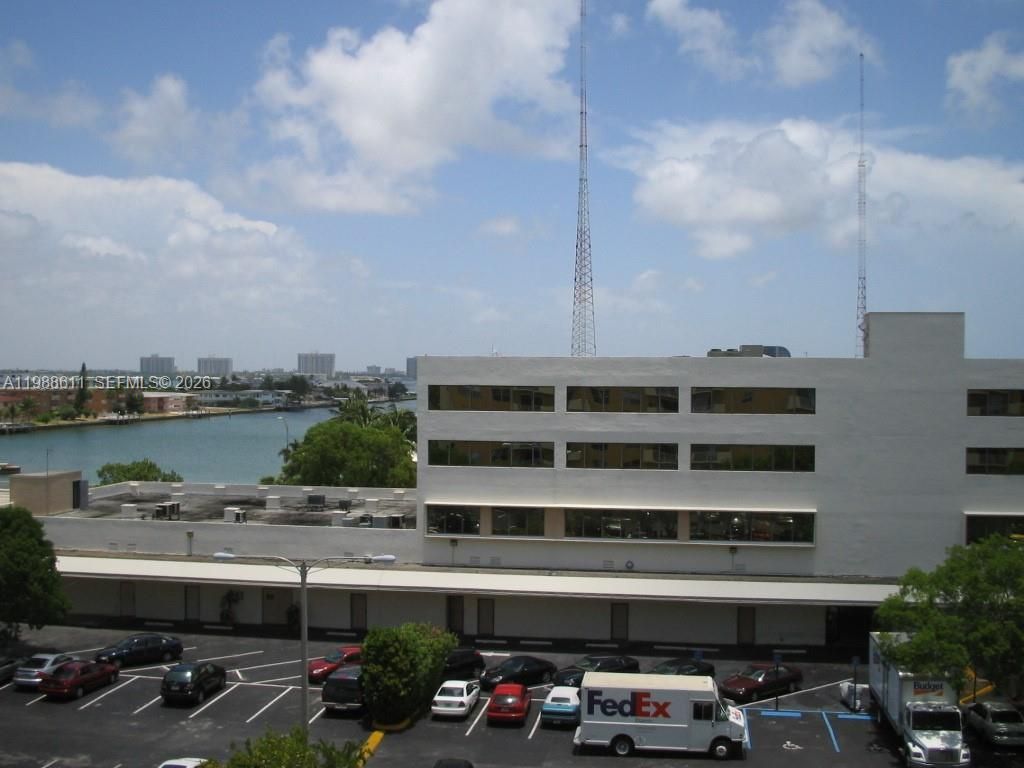 1455 N Treasure Dr , Unit 6D, North Bay Village, FL 33141 Photo