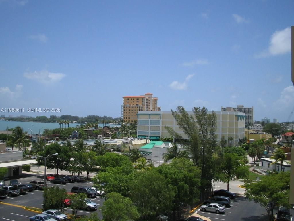 1455 N Treasure Dr , Unit 6D, North Bay Village, FL 33141 Photo