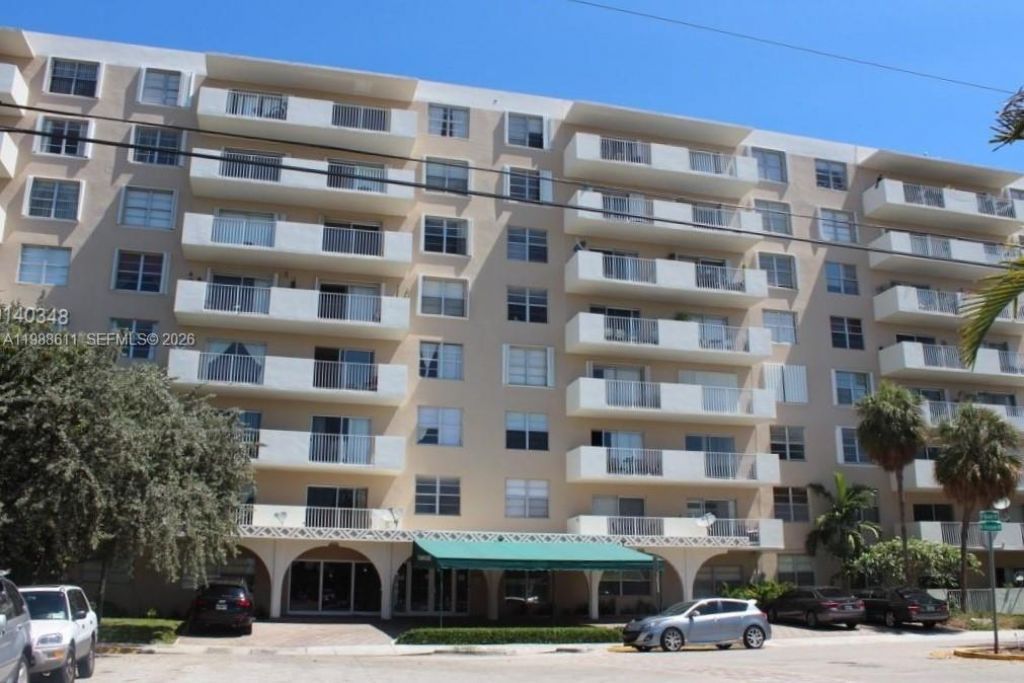 1455 N Treasure Dr , Unit 6D, North Bay Village, FL 33141 Photo