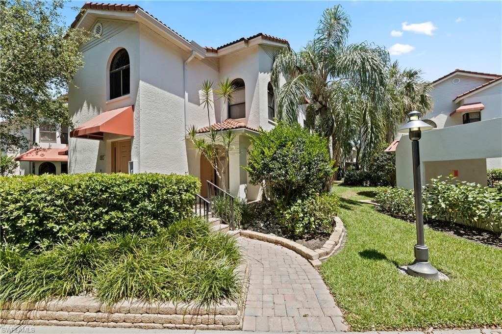595 Serendipity Dr, Unit 595, Naples, FL 34108 Photo
