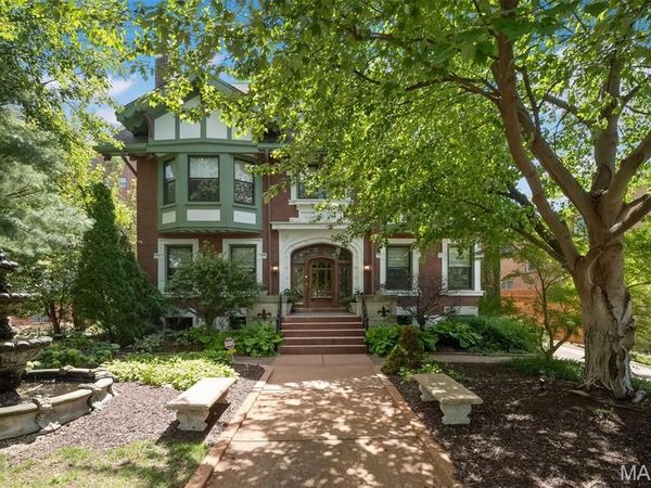 3500 Russell Boulevard , St Louis, MO 63104