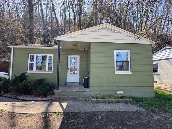 1417 CALLIE Road, Charleston, WV 25314
