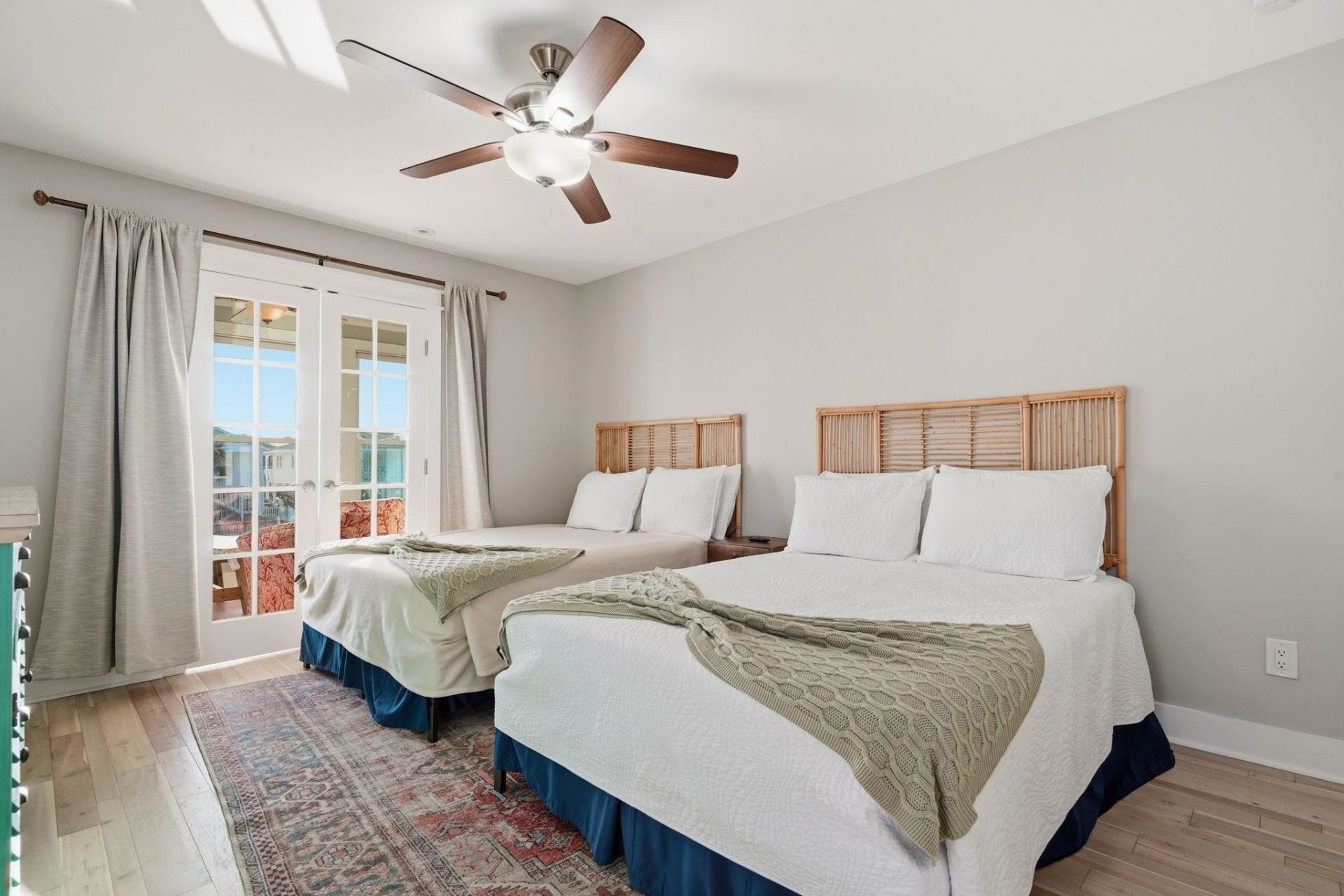 336 51st Ave. N Photo 32