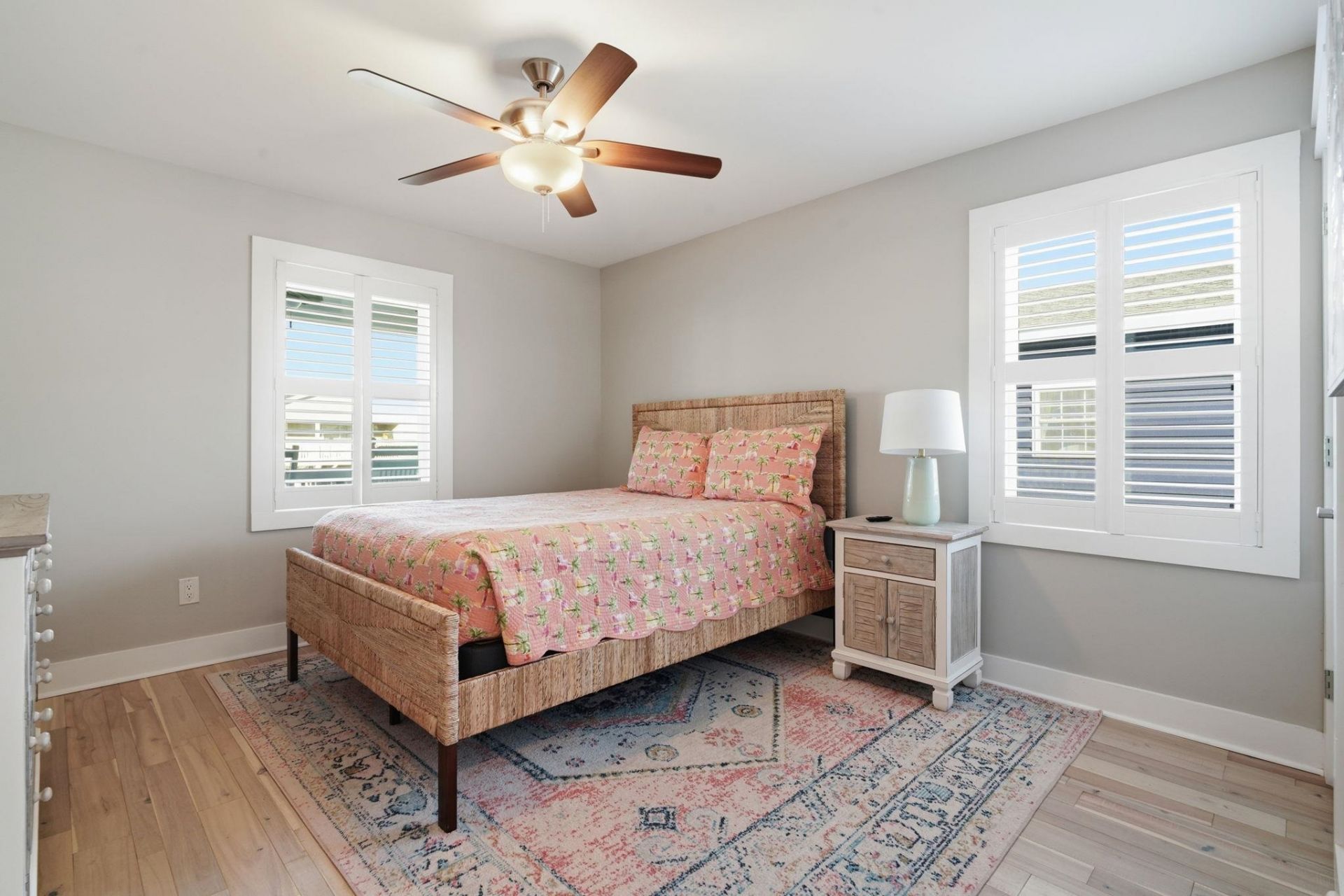 336 51st Ave. N Photo 33