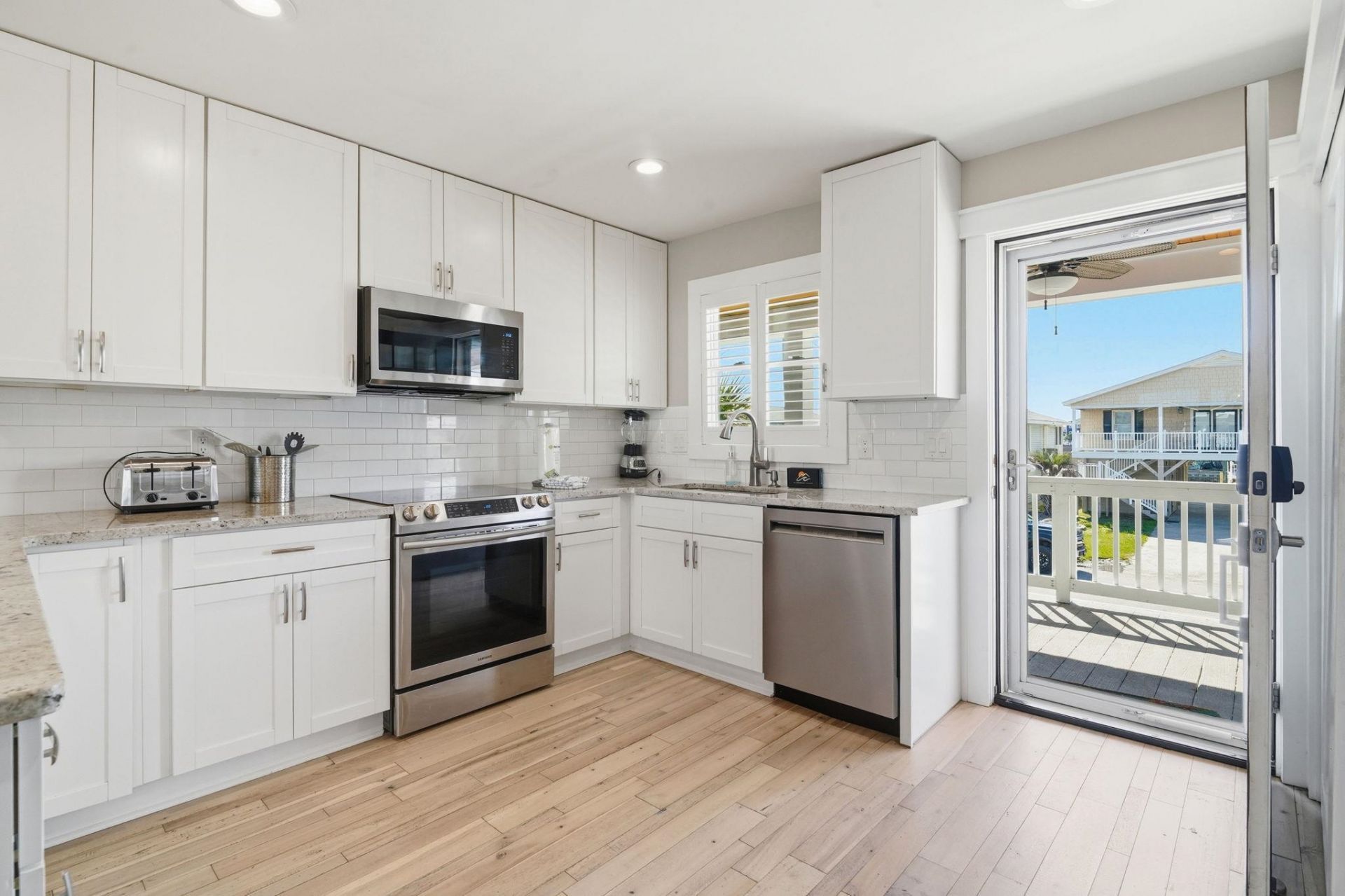 336 51st Ave. N Photo 6