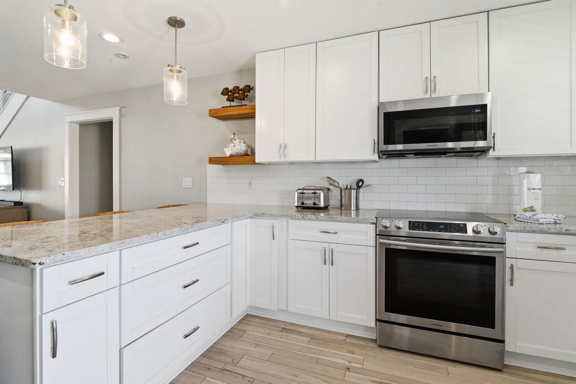 336 51st Ave. N Photo 8