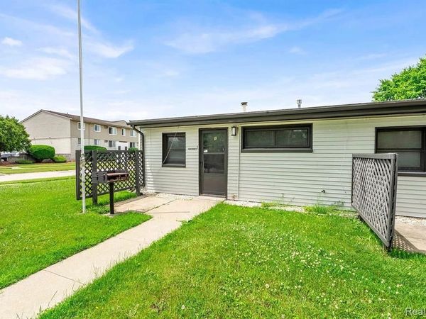 19859 Nicke Street, Clinton Twp, MI 48035