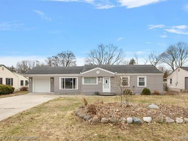 4155 Kempf Street, Waterford Twp, MI 48329