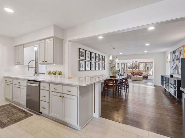 25835 Wild Rose Lane, Excelsior, MN 55331