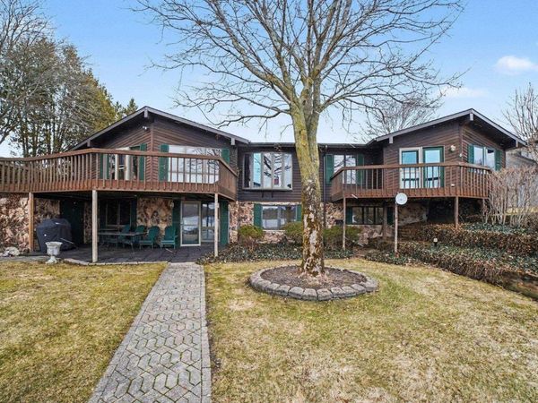 1116 Fairway Drive, Lake Isabella, MI 48893