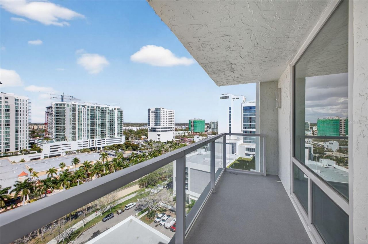 1111 N Gulfstream Avenue, Unit 16D, Sarasota, FL 34236 Photo