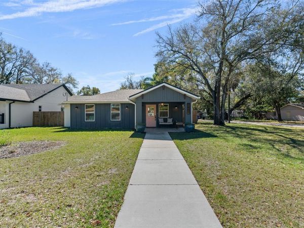 1801 E KNOLLWOOD STREET , TAMPA, FL 33610