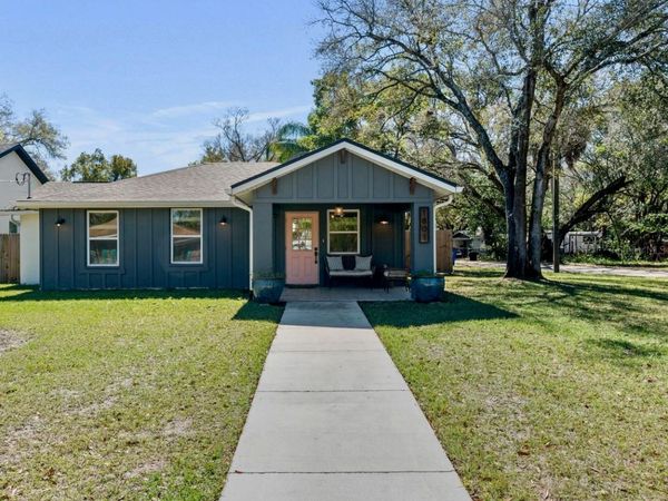 1801 E KNOLLWOOD STREET , TAMPA, FL 33610