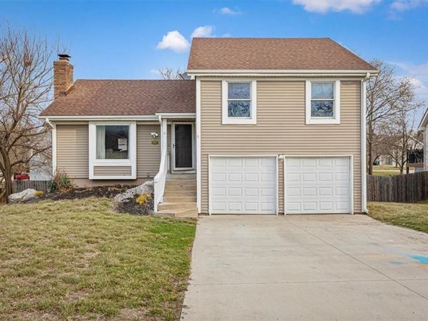 210 N 14th Street, Louisburg, KS 66053