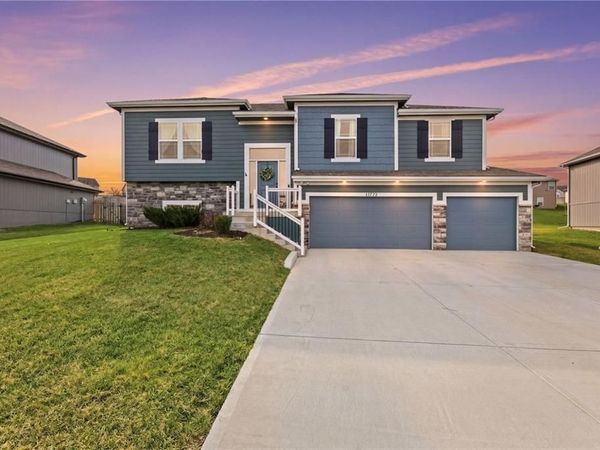 11722 N Manning Avenue, Kansas City, MO 64157