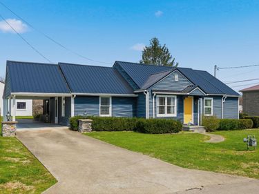 75 Reese Street, Irvine, KY 40336