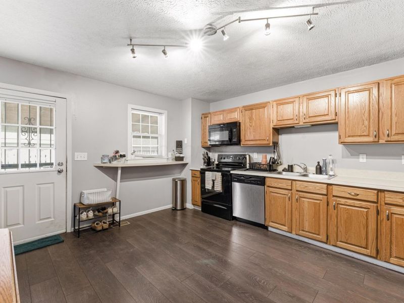 526 W 1st Avenue , Columbus, OH 43201 Photo 45