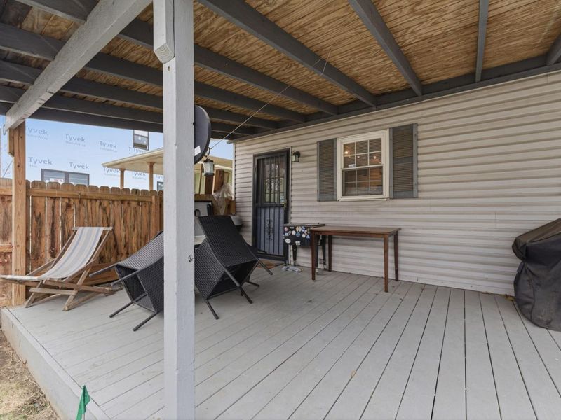 526 W 1st Avenue , Columbus, OH 43201 Photo 7