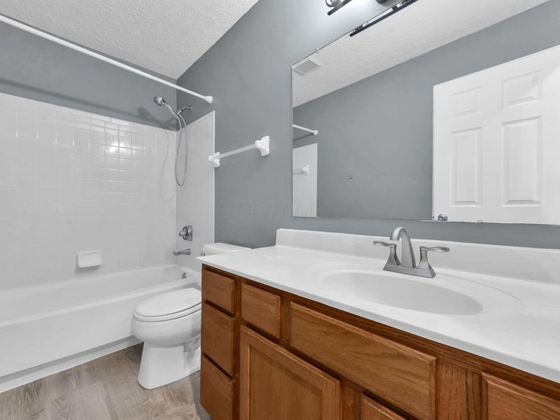 8690 Kirkland Drive , Lewis Center, OH 43035 Photo 22