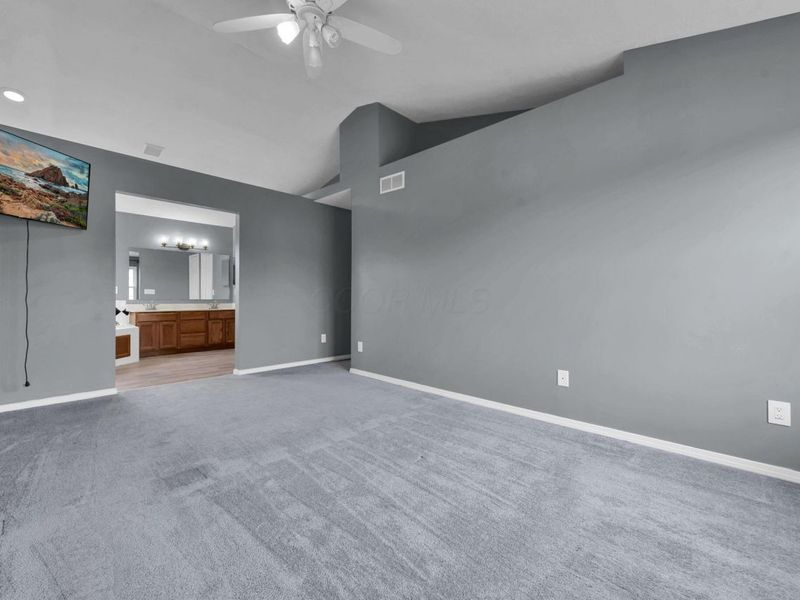 8690 Kirkland Drive , Lewis Center, OH 43035 Photo 26