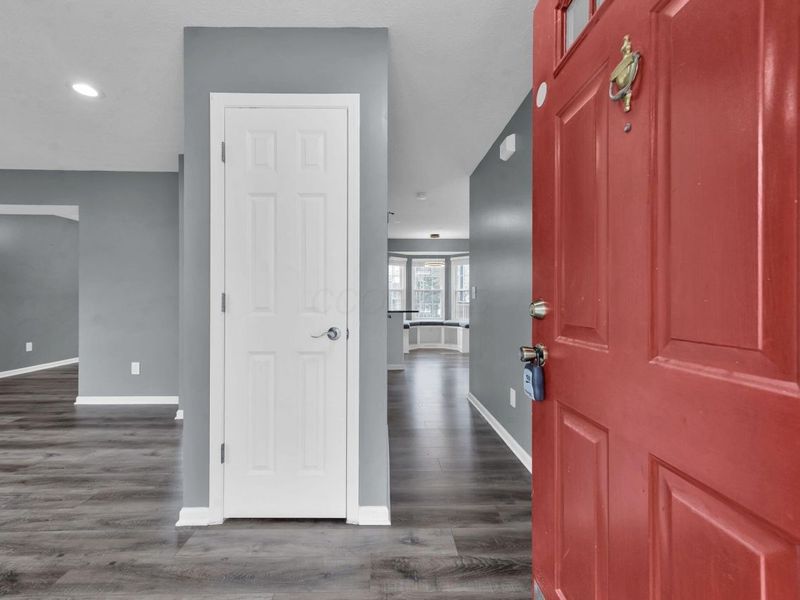 8690 Kirkland Drive , Lewis Center, OH 43035 Photo 5