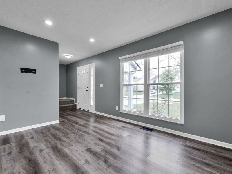 8690 Kirkland Drive , Lewis Center, OH 43035 Photo 7