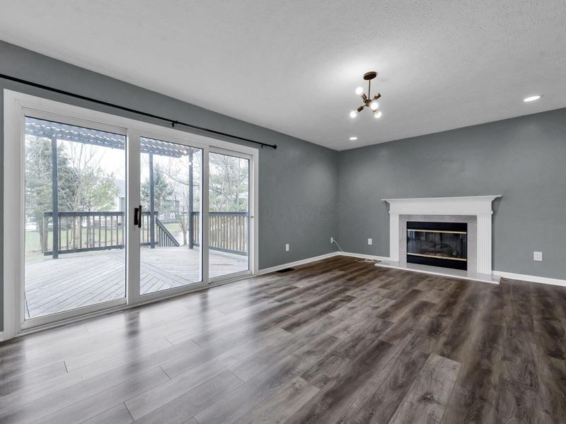 8690 Kirkland Drive , Lewis Center, OH 43035 Photo 9