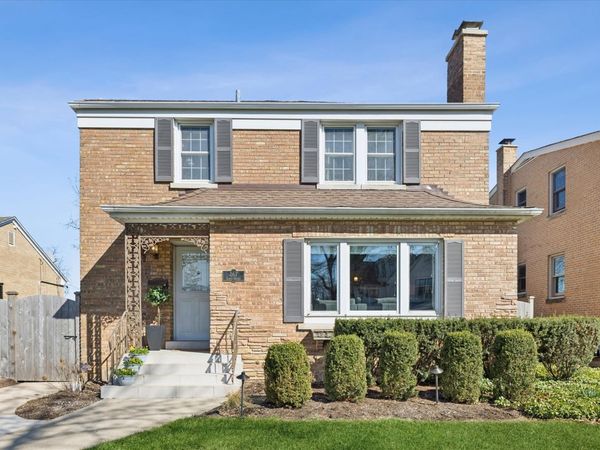 267 N Larch Avenue , Elmhurst, IL 60126