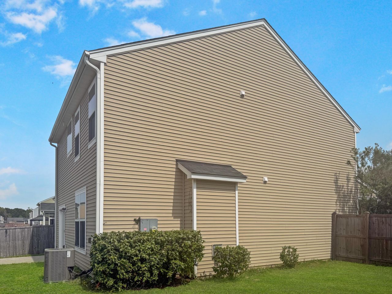 527 Adalina Drive Photo 25