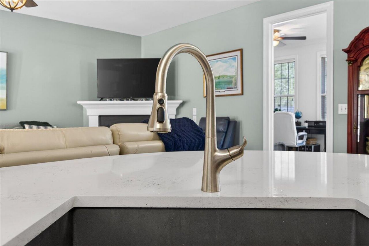 307 Carriage Wheel Road Photo 13