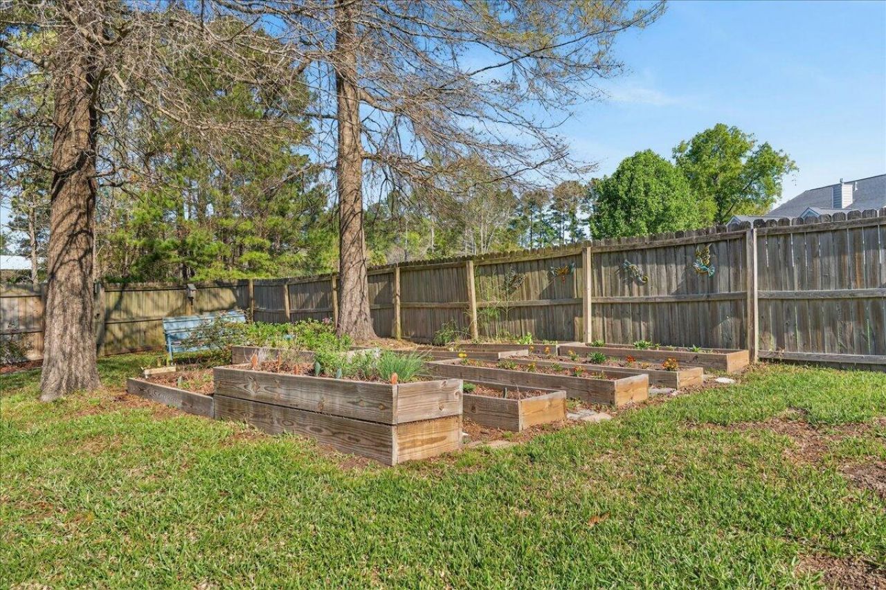 307 Carriage Wheel Road Photo 38