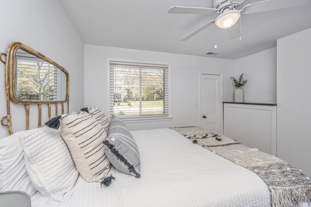 6 Stratford Road Photo 19