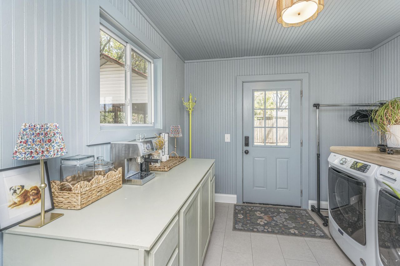 6 Stratford Road Photo 24