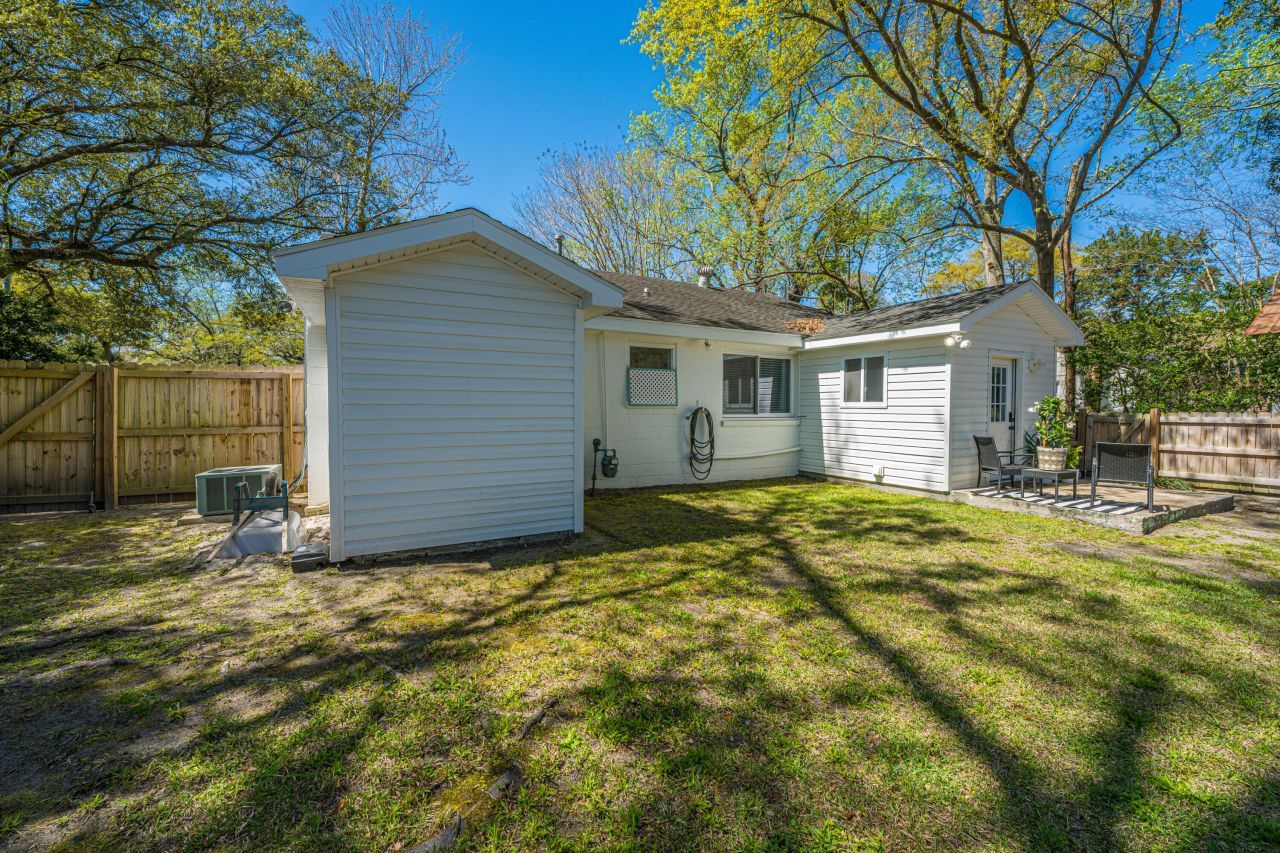 6 Stratford Road Photo 29