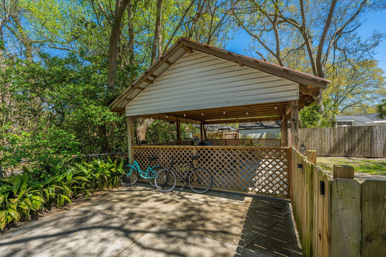 6 Stratford Road Photo 31