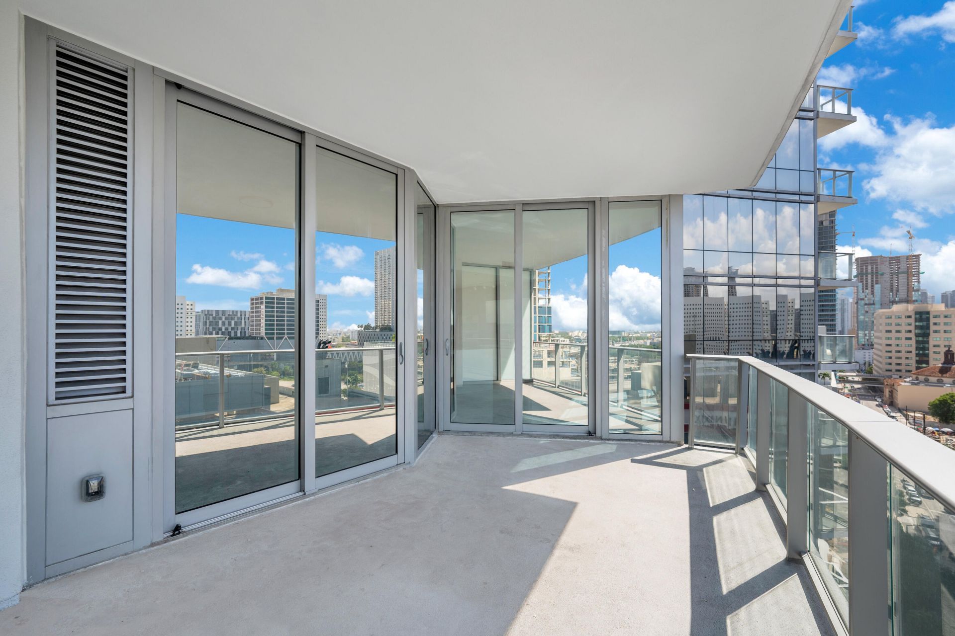 851 NE 1st Avenue, Unit 1110, Miami, FL 33132 Photo