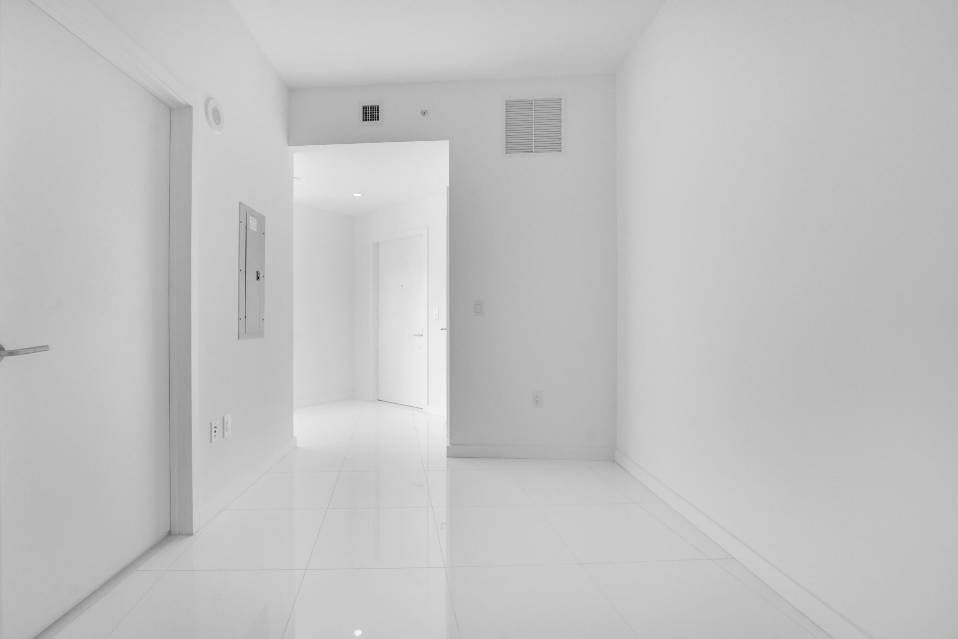 851 NE 1st Avenue, Unit 1110, Miami, FL 33132 Photo