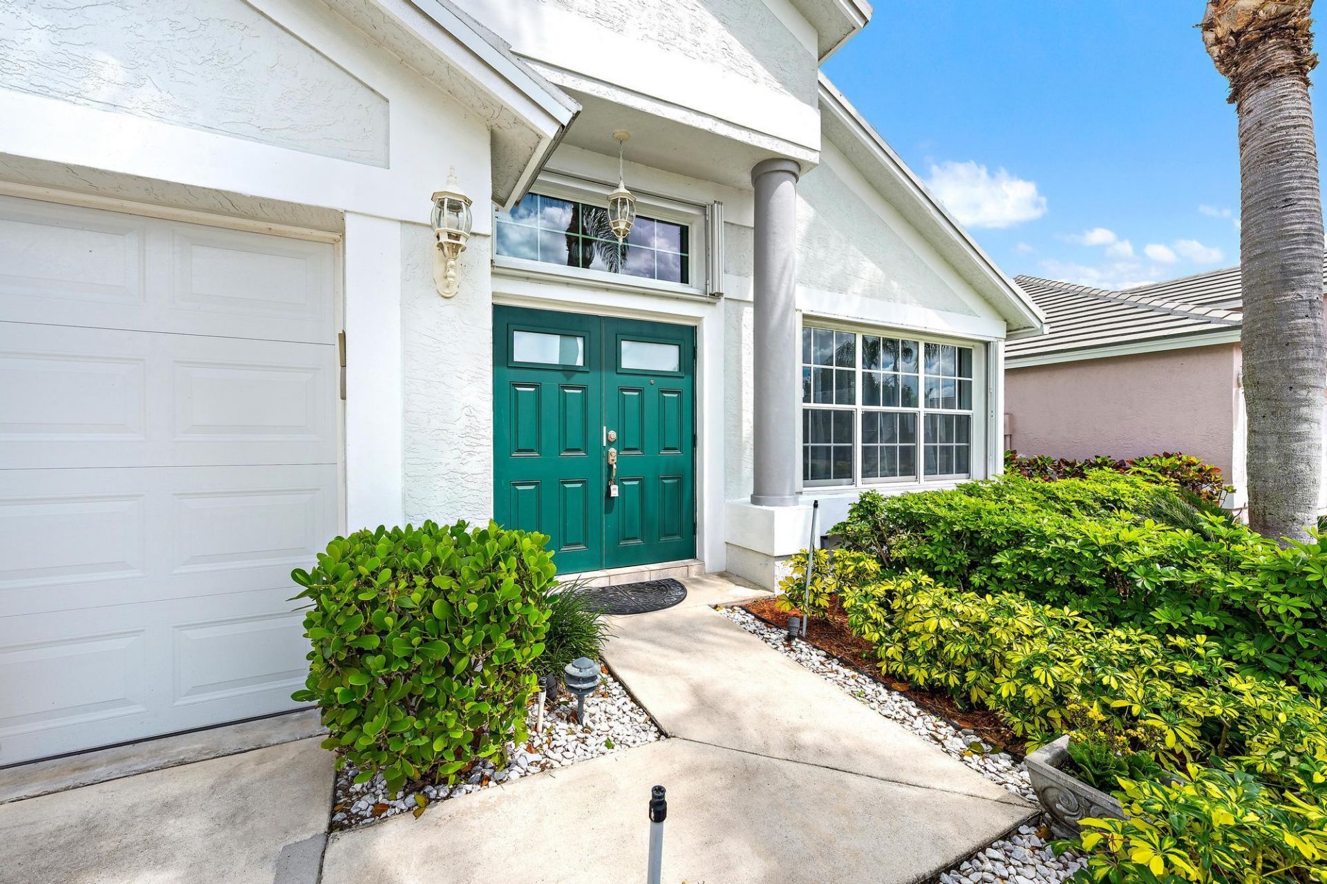 2021 Normandy Circle, West Palm Beach, FL 33409 Photo