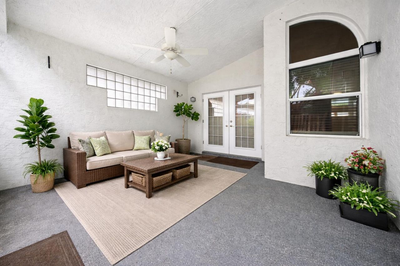 2021 Normandy Circle, West Palm Beach, FL 33409 Photo