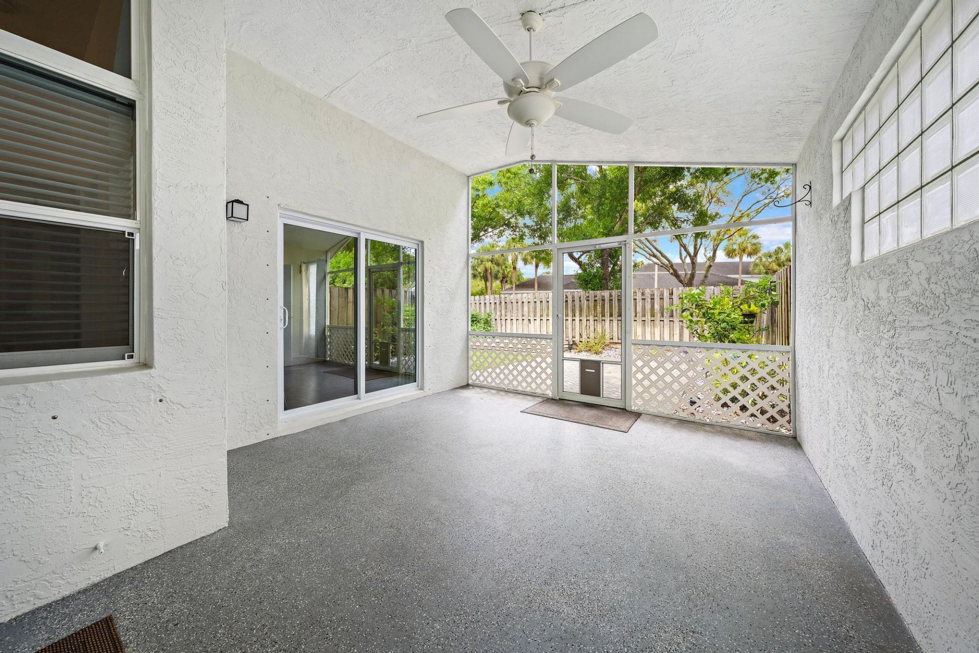 2021 Normandy Circle, West Palm Beach, FL 33409 Photo