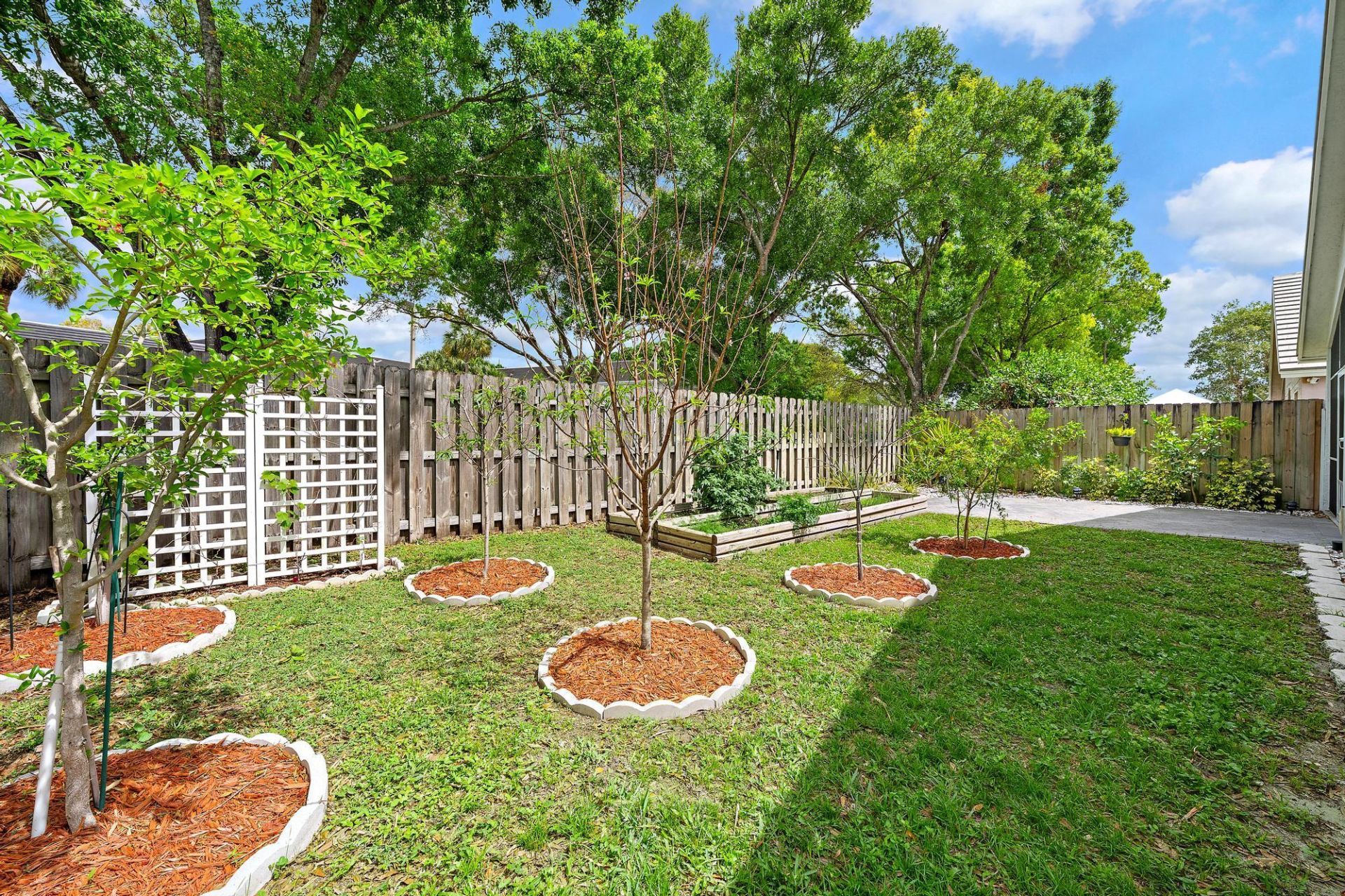 2021 Normandy Circle, West Palm Beach, FL 33409 Photo