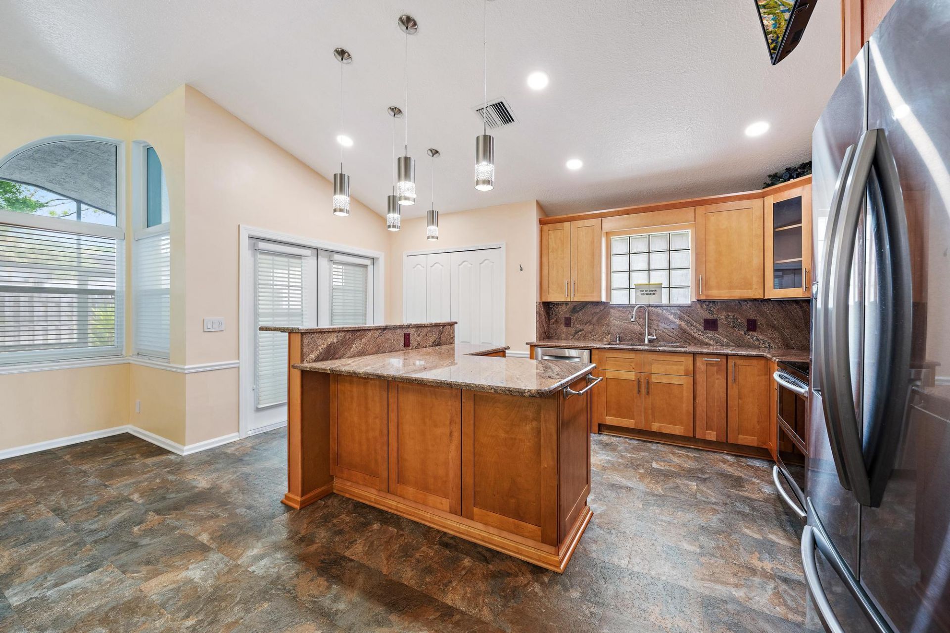 2021 Normandy Circle, West Palm Beach, FL 33409 Photo