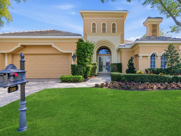 108 Via Paradisio, Palm Beach Gardens, FL 33418