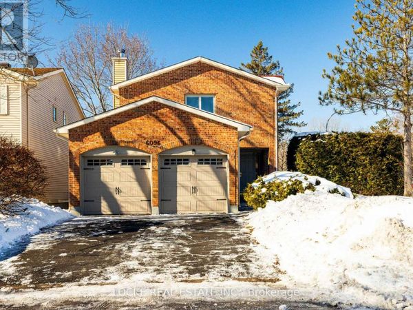 6096 Meadowhill Crescent, Ottawa, ON K1C5R8