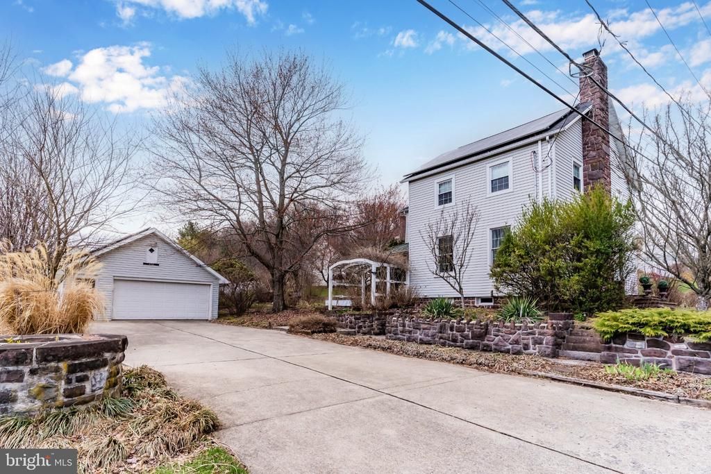 872 Waltonville Road, Hummelstown, PA 17036 Main Photo