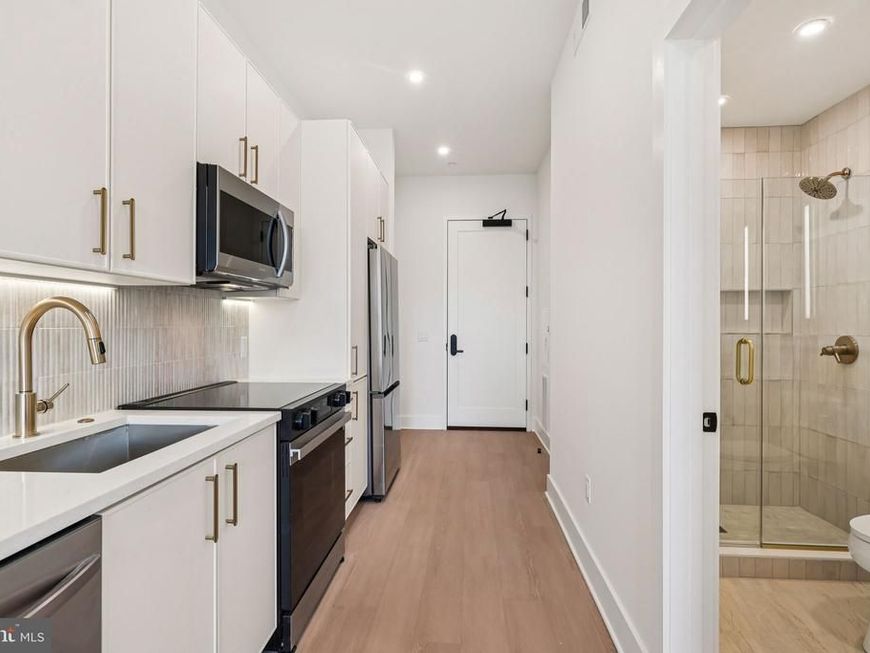 20 30 W Allens Lane, Unit 206, Philadelphia, PA 19119 Main Photo