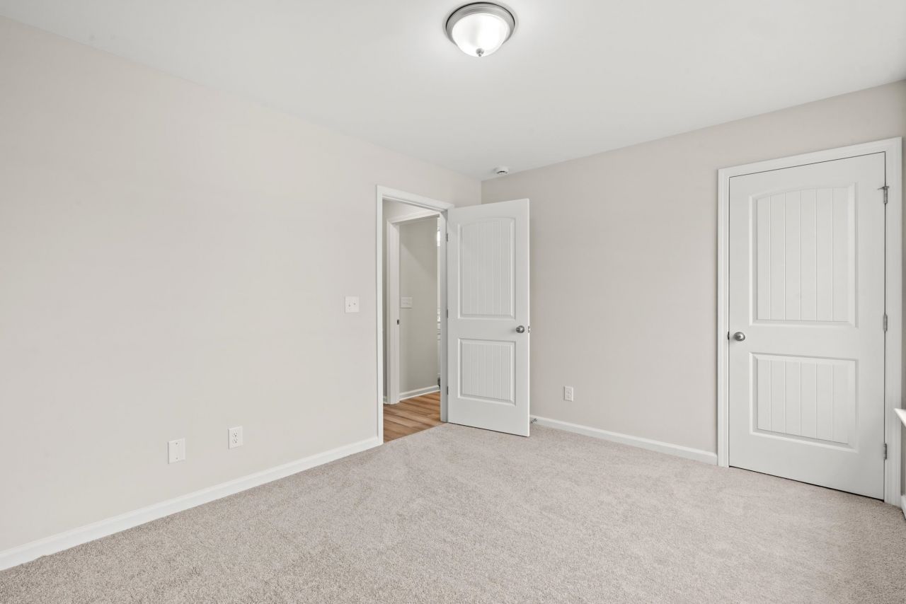 920 Woodside Dr. Photo 10